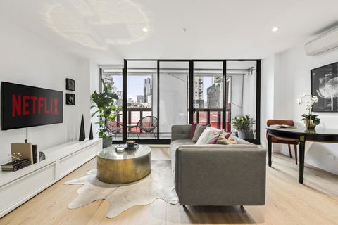 Luxuria Apartments - Manhattan - Accommodation Cairns 0