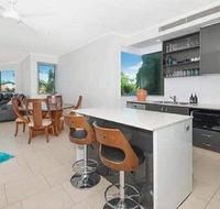 Luxury Apartment perfect location - Accommodation Cairns