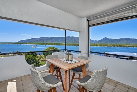 Luxury Cairns Penthouse Apt With Ocean Views (903) - Accommodation Cairns 0