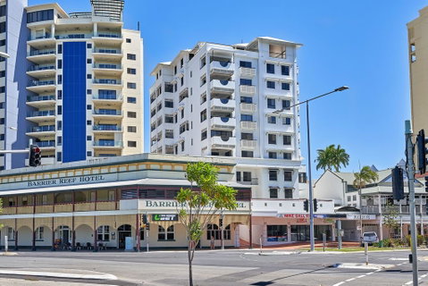 Luxury Cairns Penthouse Apt With Ocean Views (903) - Accommodation Cairns 1