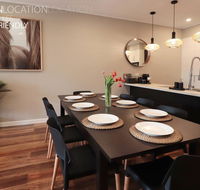 LUXURY Davcorp Executive Rentals - Free Wifi Wine Netflix and Parking in Brompton - Accommodation Cairns