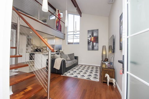 Luxury Executive Apartment - Accommodation Cairns 0