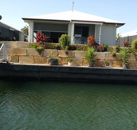 M  T's Waterfront Bed  Breakfast - Accommodation Cairns