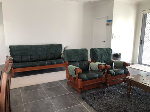 M & T's Waterfront Bed & Breakfast - Accommodation Cairns 2