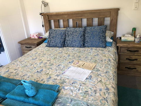 M & T's Waterfront Bed & Breakfast - Accommodation Cairns 1