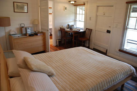 Mancuso Country Cottage Retreat - Accommodation Cairns 3
