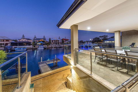 Mandurah Canals, Casa Marina - Accommodation Cairns 3