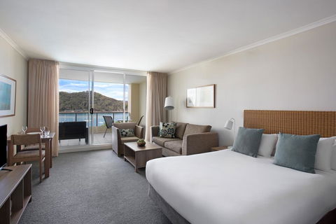 Mantra Ettalong Beach - Accommodation Cairns 2