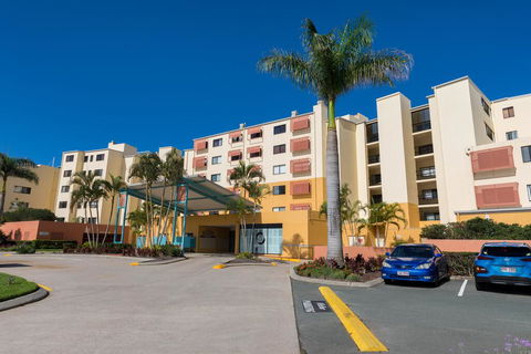 Marcoola Beach Resort - Accommodation Cairns 0