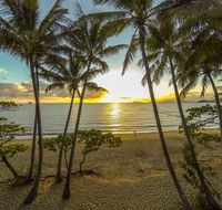 Marlin Waters Beachfront Apartments - Accommodation Cairns