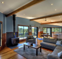 Mayakitana - Overlooking the golf course - Accommodation Cairns