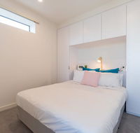 Melbourne CBD 1 Bedroom SkylineLa Trobe Tower - Accommodation Cairns