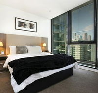 Melbourne CBD 2Bdrm2Bth AptFree ParkGymPool Close to Southern Cross Station - Accommodation Cairns