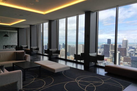 Melbourne CBD Apartment With Luxury Private Facilities - Accommodation Cairns 3