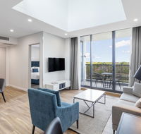 Meriton Suites Coward Street Mascot - Accommodation Cairns