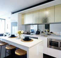 MH001  New  Modern Central Apartment - Accommodation Cairns