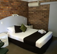 Miles Outback Motel - Accommodation Cairns