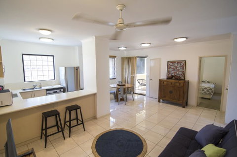 Minnie St 2 Bedroom / 2 Bathroom Apartment - Accommodation Cairns 1