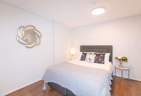 MLB48-Sydney Harbour Stunning View Studio With Free Parking - Accommodation Cairns 2