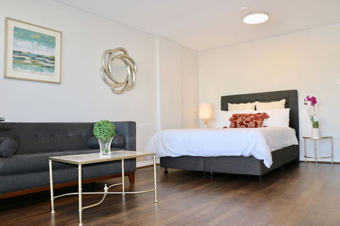 MLB48-Sydney Harbour Stunning View Studio With Free Parking - Accommodation Cairns 3