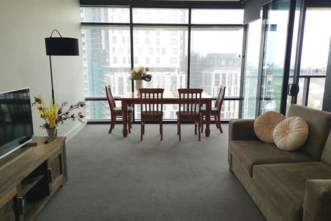 Modern Apartment+office W Parking @ Olympic Park - Accommodation Cairns 1