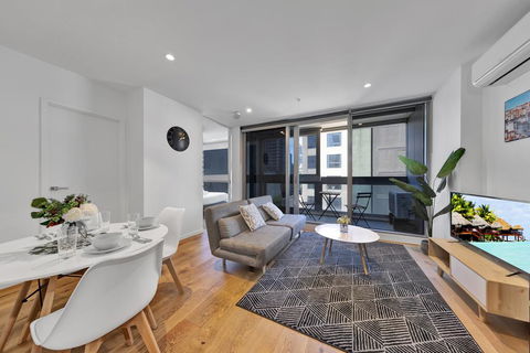 Modern Apartments The Fifth @ Southern Cross - Accommodation Cairns 1