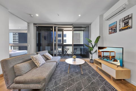 Modern Apartments The Fifth @ Southern Cross - Accommodation Cairns 2