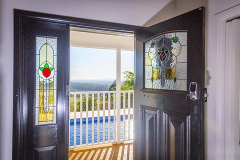 Montana - Accommodation Cairns 1