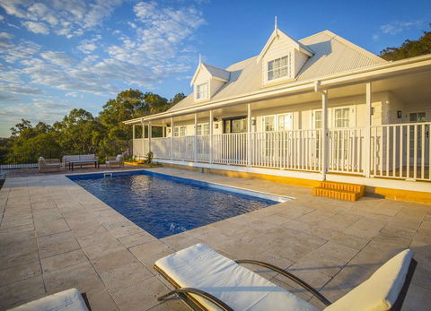 Montana - Accommodation Cairns 0