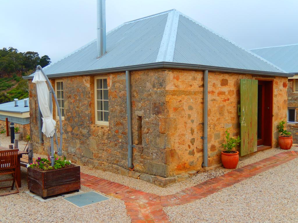 Norton Summit SA Accommodation Cairns
