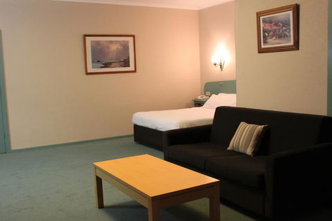 Mt Gambier International - Accommodation Cairns 1