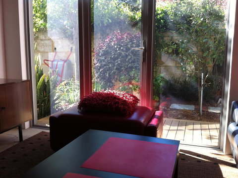 Mt Lawley Garden Apartment - Accommodation Cairns 3