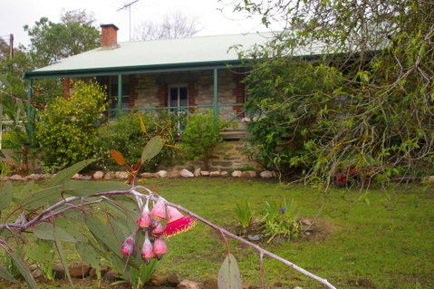 Naimanya Cottage - Accommodation Cairns 2