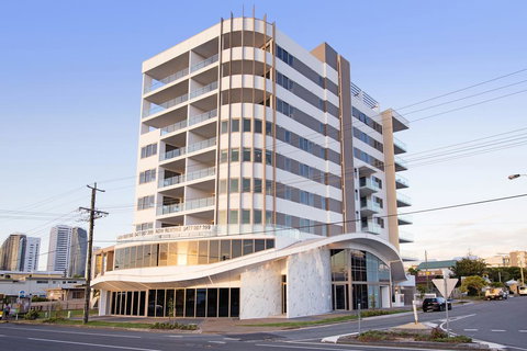 Neo Private Luxury Apartments - Accommodation Cairns 1