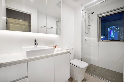 Neo Private Luxury Apartments - Accommodation Cairns 3