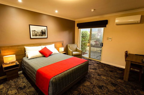 Quality Hotel Bayswater - Accommodation Cairns 1