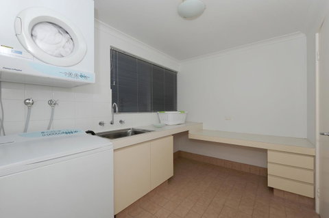 Cottesloe Beach House II - Accommodation Cairns 20