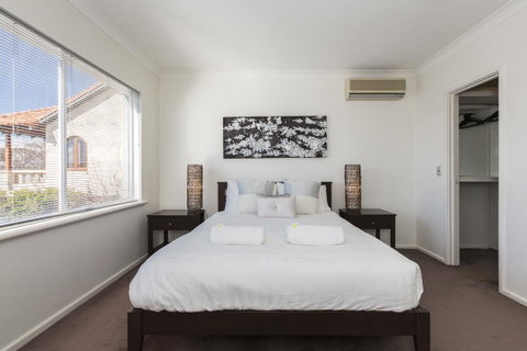 Cottesloe Beach House II - Accommodation Cairns 27