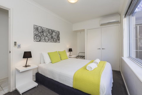 Cottesloe Beach House II - Accommodation Cairns 10