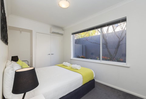 Cottesloe Beach House II - Accommodation Cairns 13