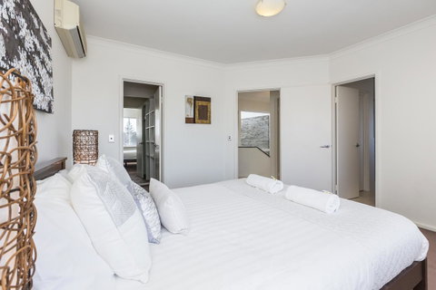 Cottesloe Beach House II - Accommodation Cairns 17