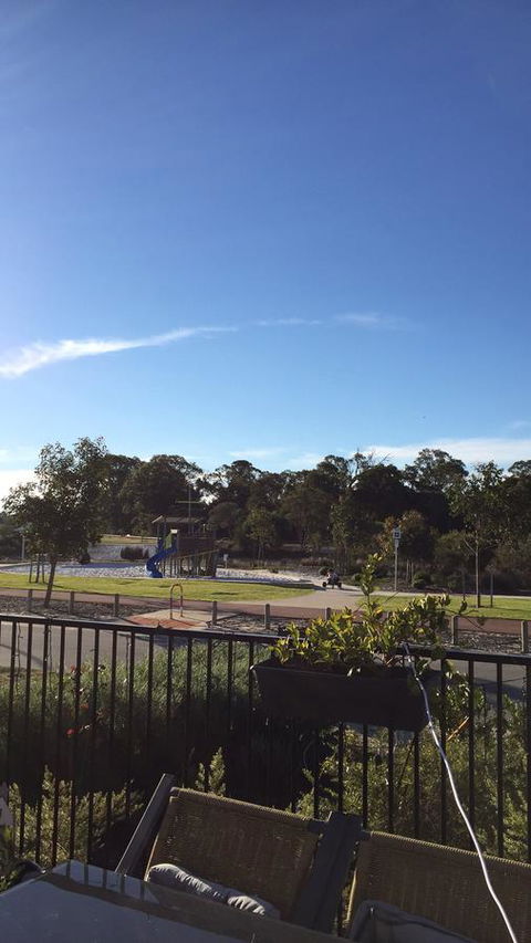 Lakeside Views - Accommodation Cairns 17