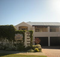 Dunes Scarborough Beach - Accommodation Cairns