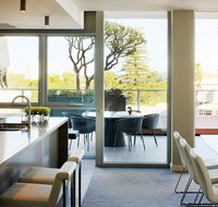 Claremont Quarter Luxury Apartment - Accommodation Cairns