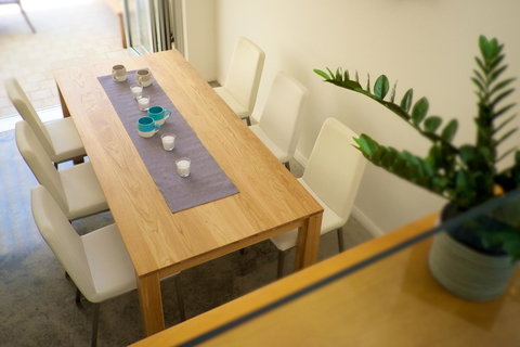 Cottesloe Artist's Beach Retreat - Accommodation Cairns 10