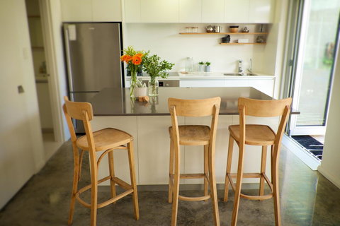 Cottesloe Artist's Beach Retreat - Accommodation Cairns 30