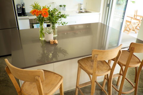 Cottesloe Artist's Beach Retreat - Accommodation Cairns 18