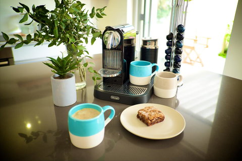 Cottesloe Artist's Beach Retreat - Accommodation Cairns 21