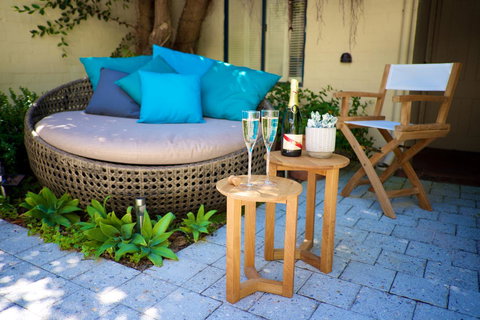 Cottesloe Artist's Beach Retreat - Accommodation Cairns 34