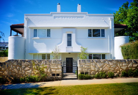 Cottesloe Bel-Air Apartment - Accommodation Cairns 4